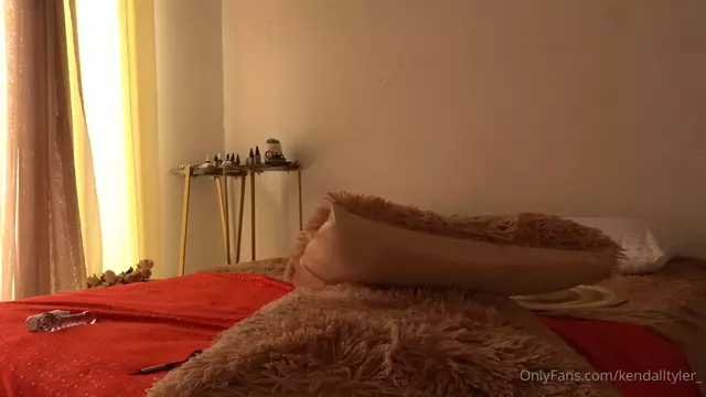 Poster: Kendall Tyler @kendalltyler_ - Fingering and real orgasms Poster: Kendall Tyler @kendalltyler_ - Fingering and real orgasms